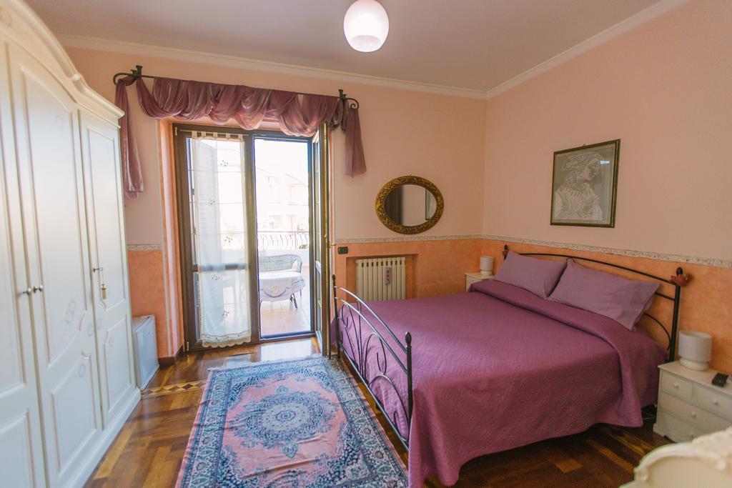 B&B Villa Francesca Soverato Marina Eksteriør billede