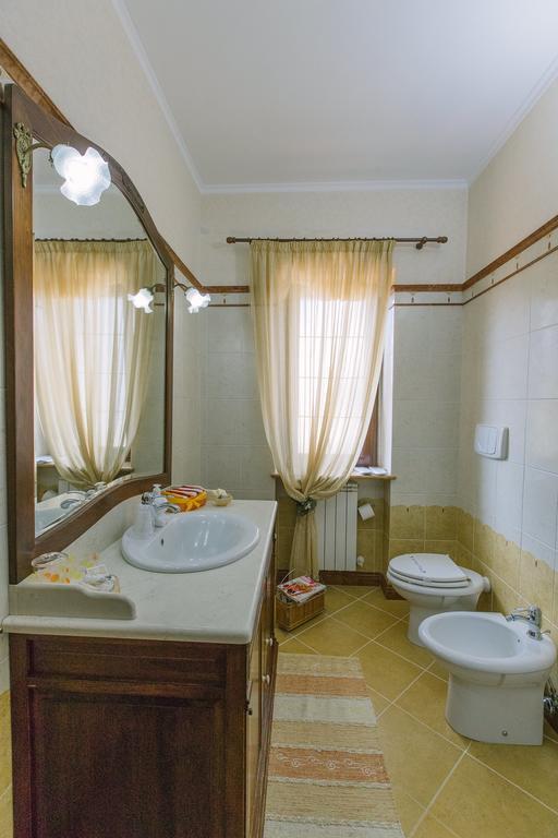 B&B Villa Francesca Soverato Marina Eksteriør billede