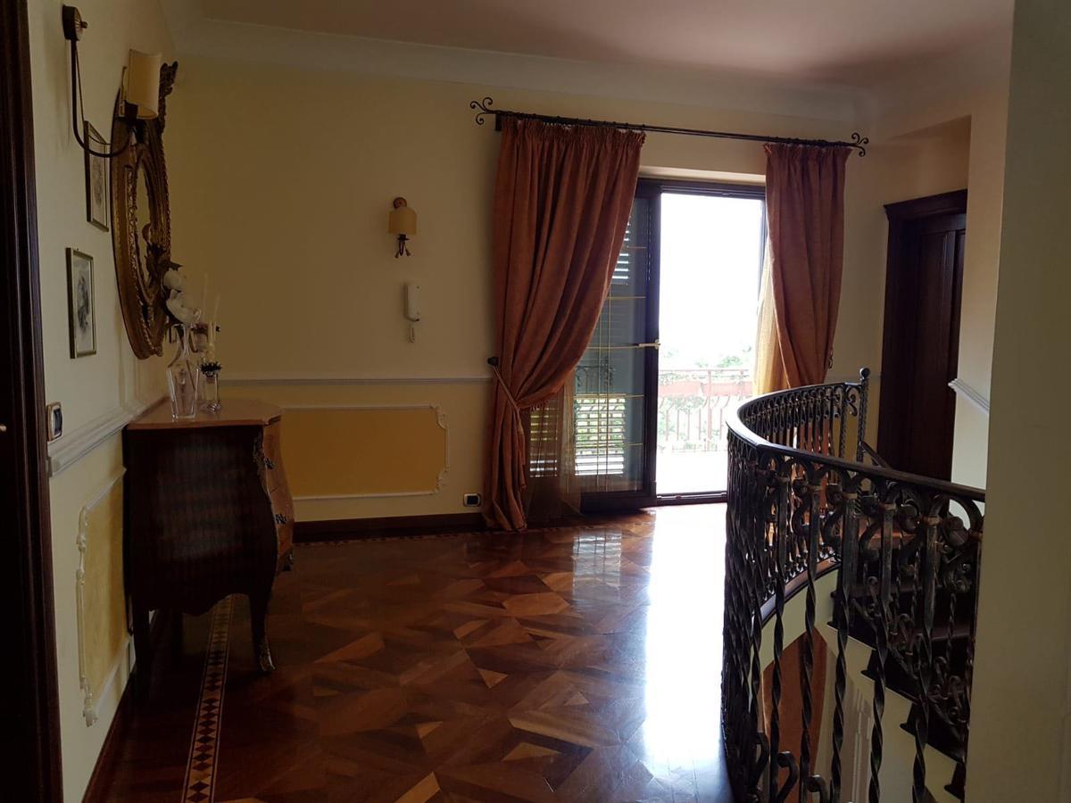 B&B Villa Francesca Soverato Marina Eksteriør billede